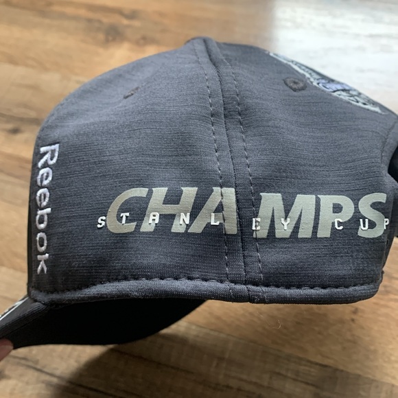 2017 Stanley Cup CHAMPS Pittsburgh Penguins Reebok Cap NWOT - Picture 4 of 13